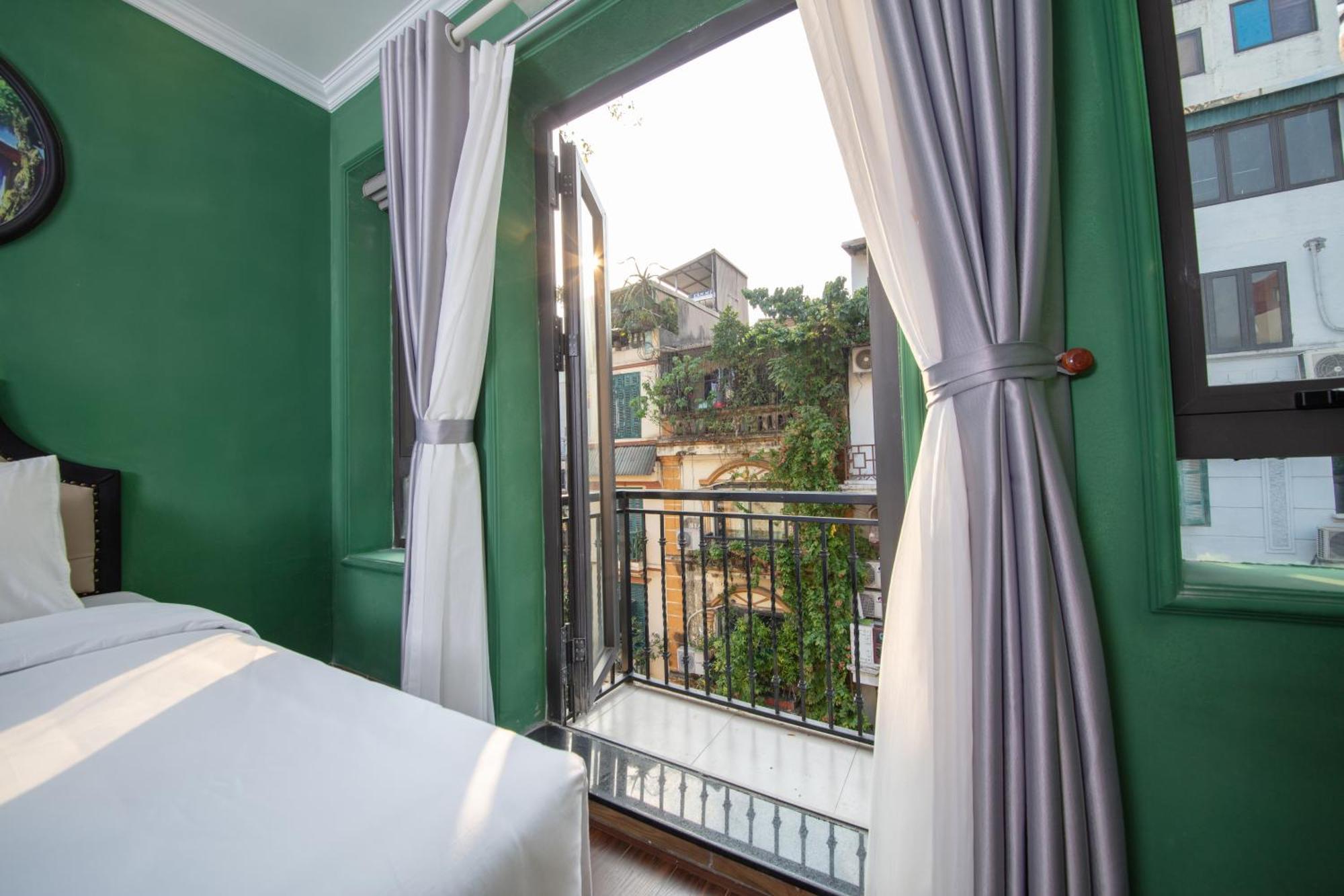 Madelise Adora Hotel & Travel Hanoi Exterior photo