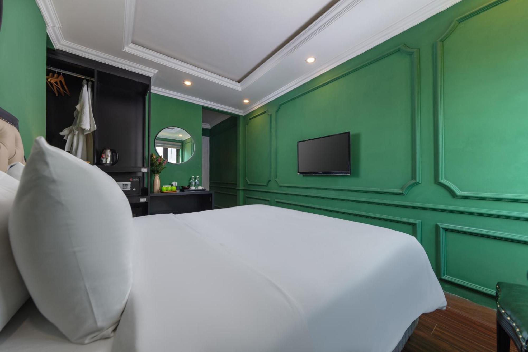 Madelise Adora Hotel & Travel Hanoi Exterior photo